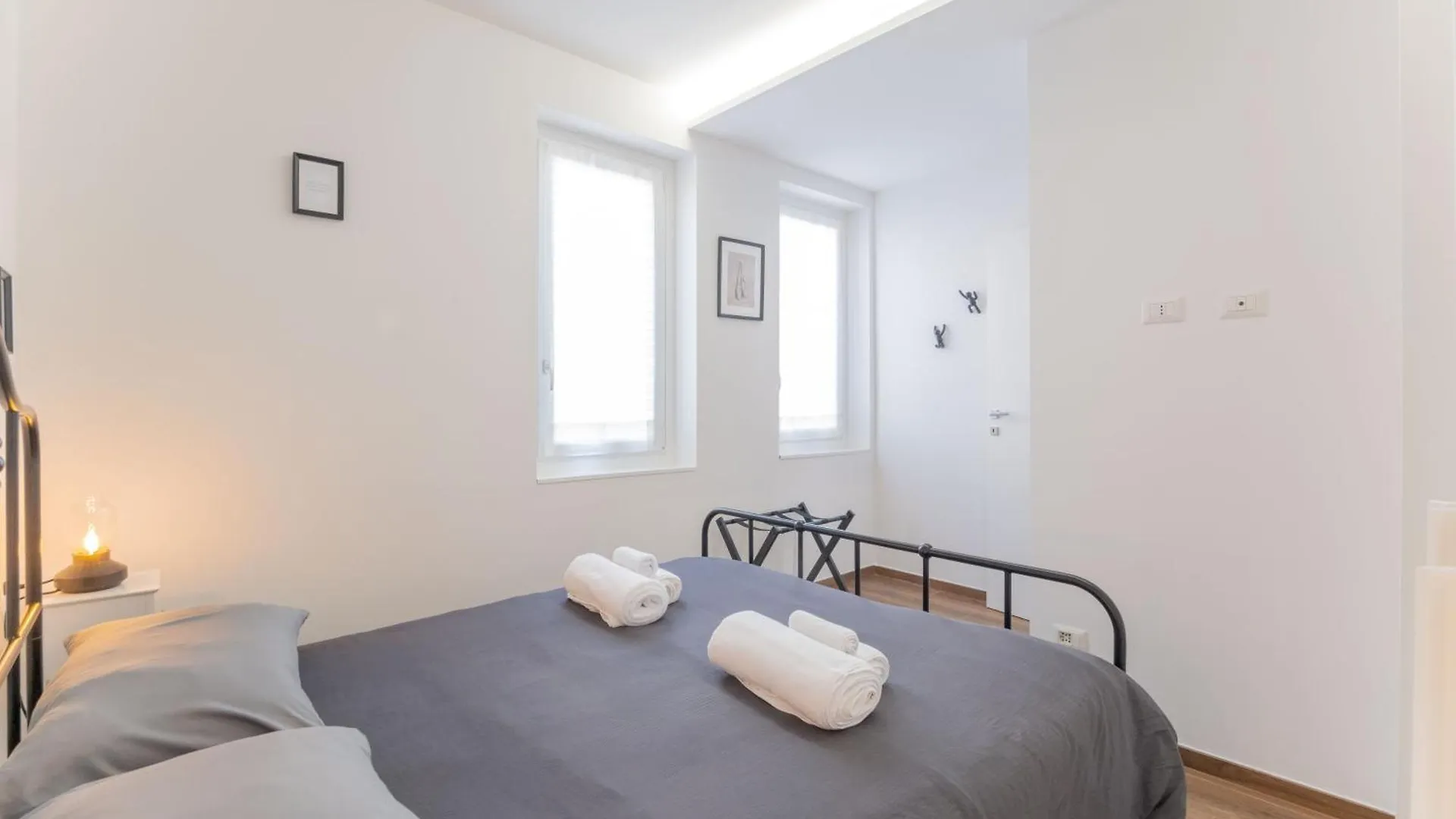 Casa Margherita Tra Charme E Verde Casorate Sempione Italy