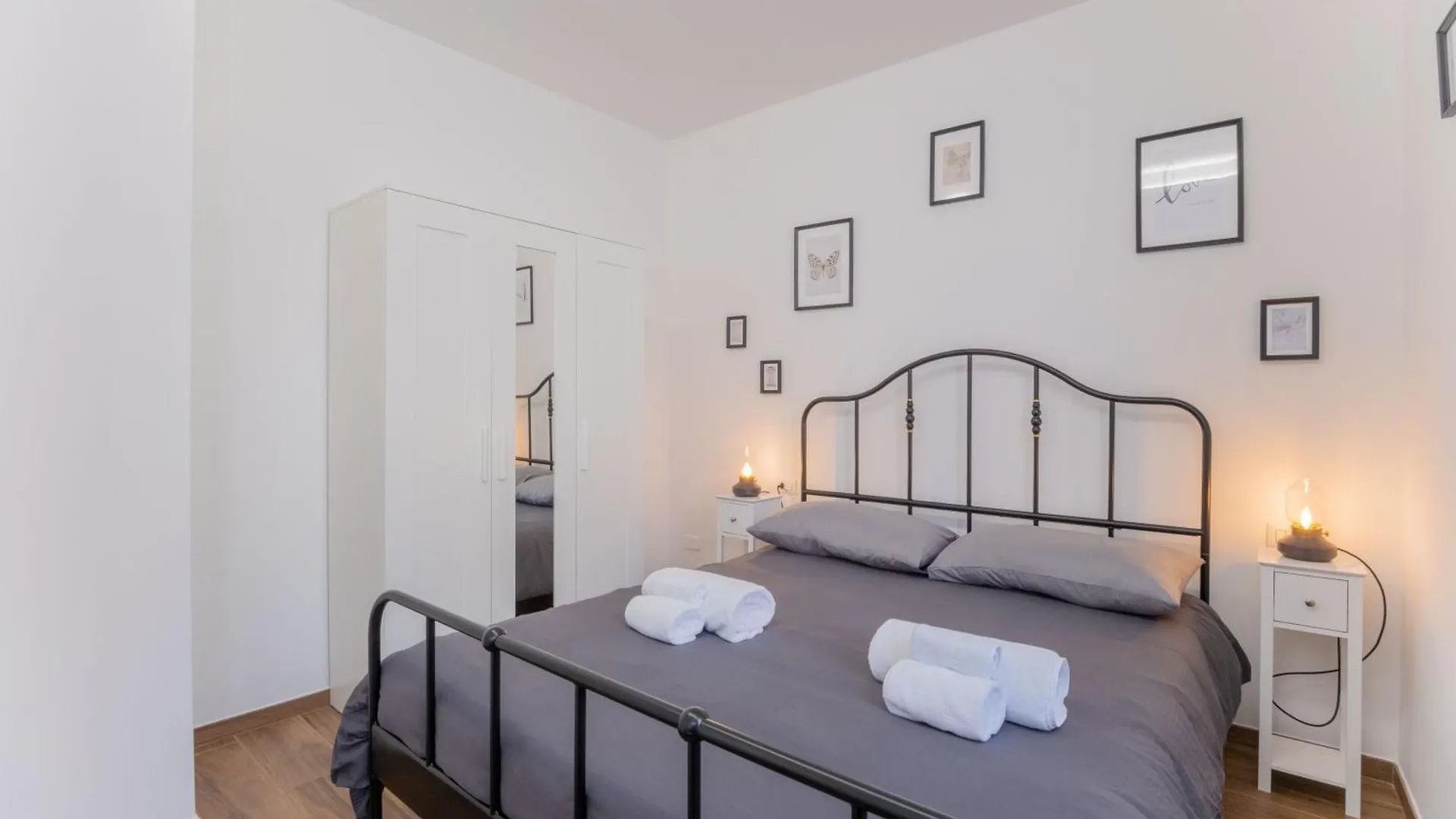Casa Margherita Tra Charme E Verde Casorate Sempione Apartment